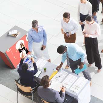 komplet adTribune Seg